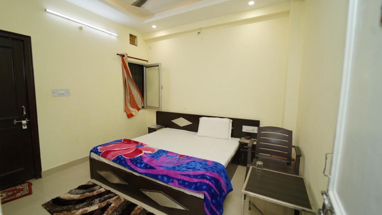 Hotel Orange Classic Rishīkesh Esterno foto
